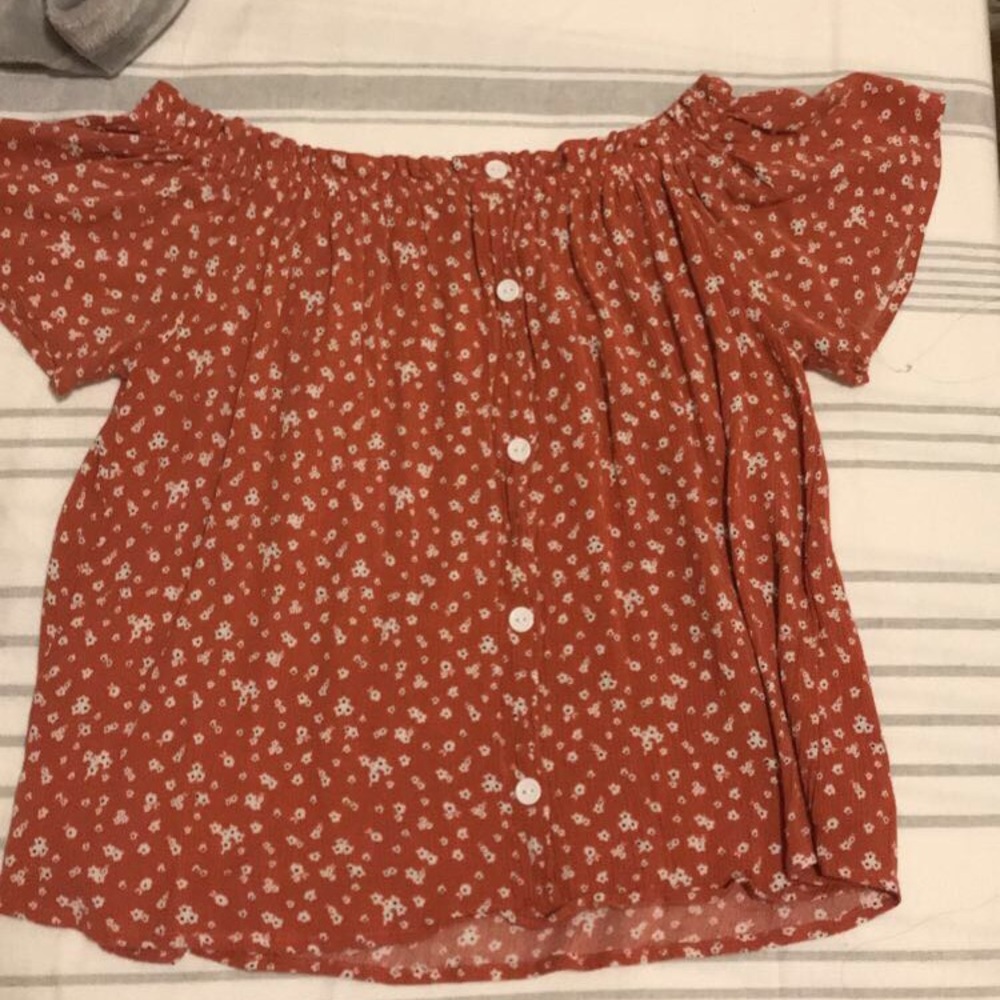 Cottage look off the shoulder flower top✔️